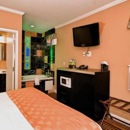 The Prince Hotel Tunkhannock Extérieur photo