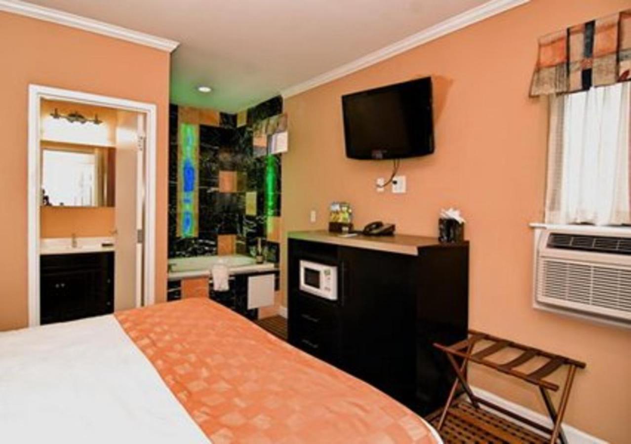 The Prince Hotel Tunkhannock Extérieur photo